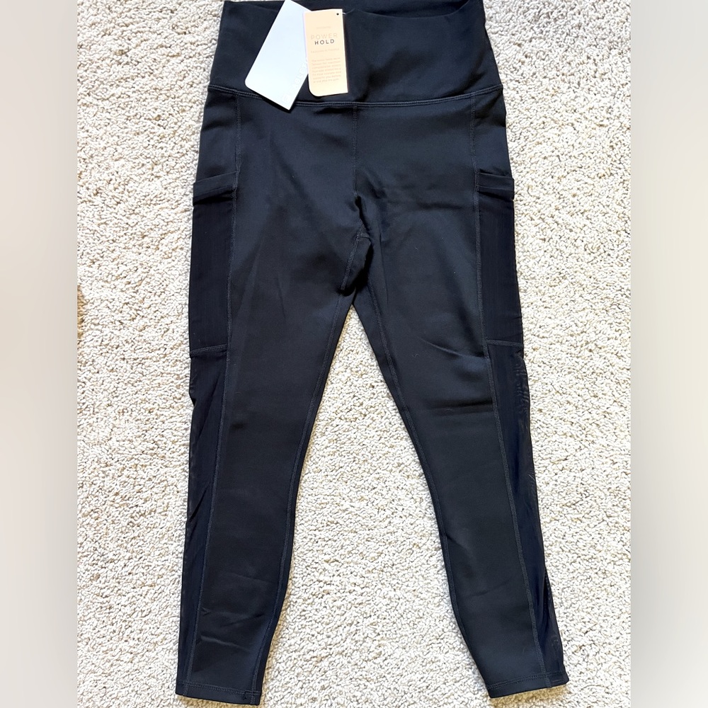 Fabletics black capri legging